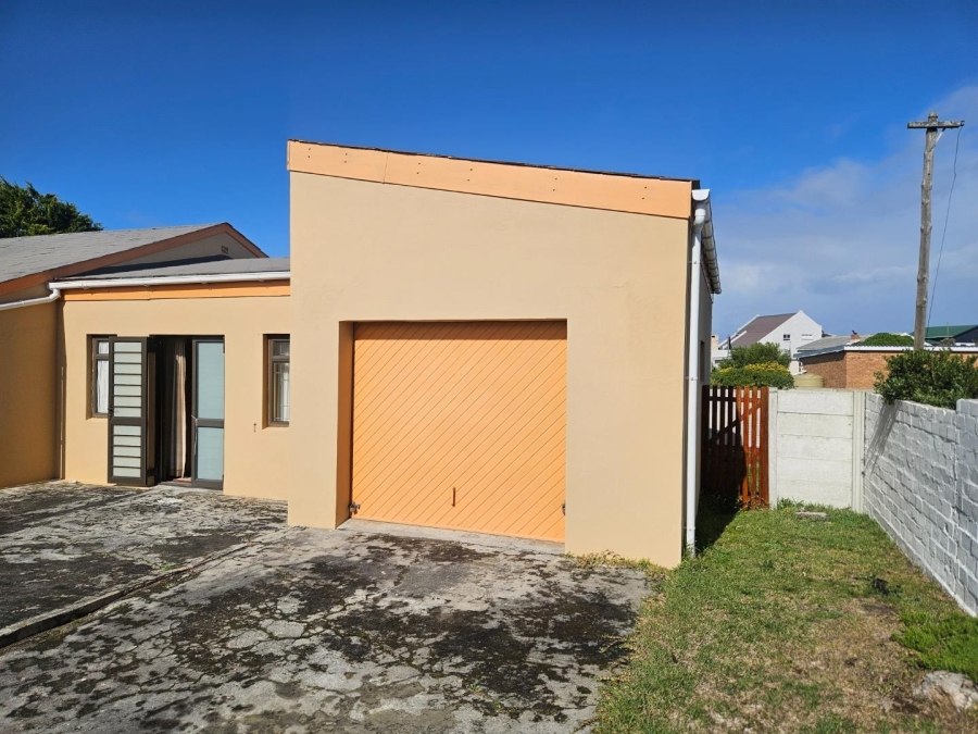 3 Bedroom Property for Sale in Pearly Beach Western Cape